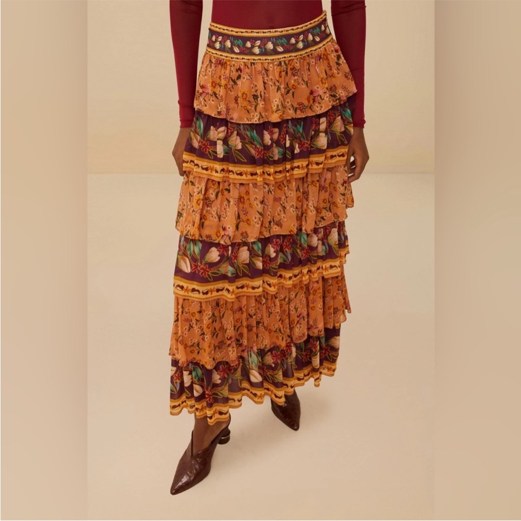 Brand New Farm Rio Colorful Birds Camel Ruffle Skirt